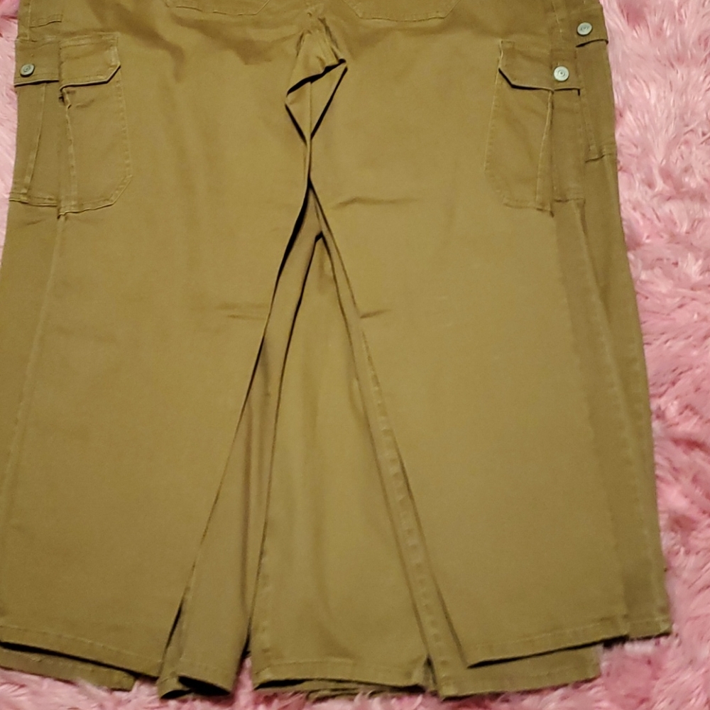 TERRA AND SKY SKINNY MID-RISE CARGO PANTS ๐ - Picture 5 of 10